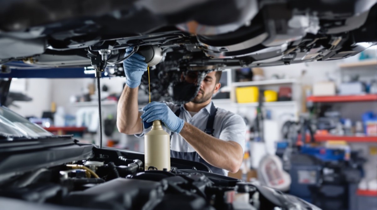 Oil change service with multi-point inspection